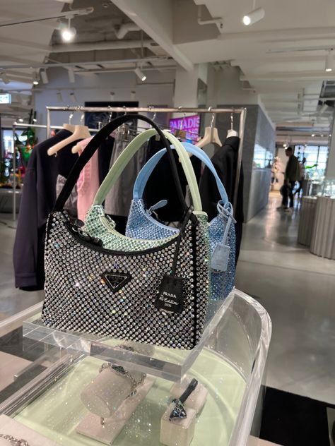 Prada Re-Edition Crystals Bag #prada #pradahandbags #aesthetic #luxury #highfashion Prada Crystal Bag, Prada Re Edition Bag, Crystal Outfit, Crystals Bag, Prada Re Edition, Dream Bags, Aesthetic Luxury, Bag Prada, Crystal Bags