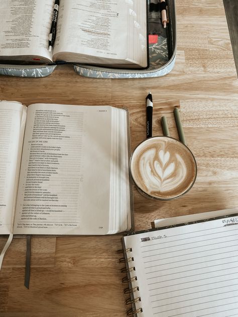 Bible Study Coffee Date, Cafe Bible Study, Bible Study Coffee Shop Aesthetic, Coffee Shop Bible Study, Lucie Core, Bible Study Aesthetic With Friends, Bible Study With Friends, Christian Coffee Shop, Coffee And Bible Time