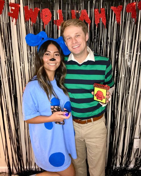 Blue From Blues Clues Costume, Early 2000s Couples Costumes, Blues Clues Halloween, Blues Clues And Steve Costume, Joe And Blue Costume, Steve And Blue Costume, Blue Clues Halloween Costume, Steve And Blue Halloween Costume, Blues Clues Couples Costume