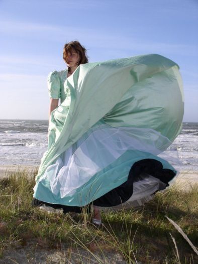 Dress In Wind Reference, Dress Blowing In Wind, Dress In Wind, Dress Flowing In The Wind, Windy Girl, Dramatic Clothes, Windy Skirts, Poofy Skirt, Dress Wind