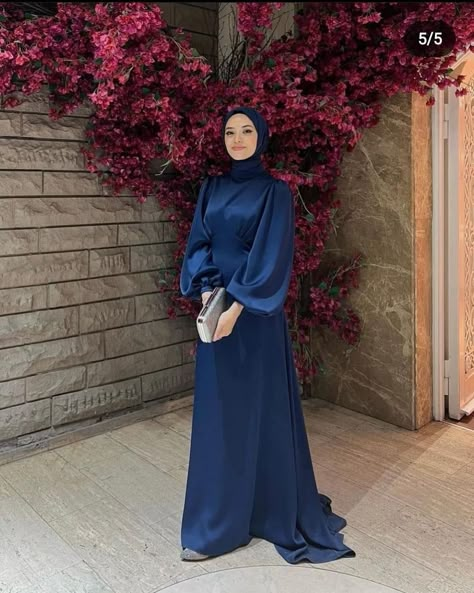 Estilo Hijab, Dress Bridesmaids, Stile Hijab, Simple Bridesmaid Dresses, Elegant Outfit Classy, Muslim Fashion Hijab Outfits, Mode Abaya, Women Dresses Classy, Modest Dresses Casual