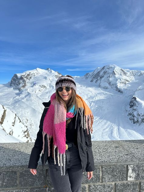 #swissalps #switzerland #winter #picinspo #winterfashion #fashion Switzerland Winter, Swiss Alps, Switzerland, Winter Outfits, Winter Fashion, Lookbook