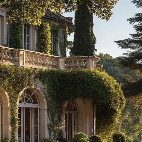 Gentleman's Journal Home on Instagram: "We absolutely love this luxury Italian villa. Such a beautiful home in Crema, Lombardy, Italy - the town where the film 'Call Me By Your Name' was filmed. by @joshdkaye #home #houses #living #style #interiors #interiordesign #design #deco #lifestyle #luxury #archdaily #property #architecture #ideas #inspiration #view" Rainy Sunday Morning, Crema Italy, Creative Garden Decor, Rainy Sunday, Money Pit, Italian Life, Italian Vacation, Italian Architecture, European House