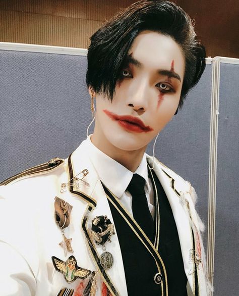 Ateez Instagram Update Happy Halloween Seonghwa Halloween Parejas, Choi Jong-ho, Kang Yeo-sang, Jeong Yun-ho, Song Min-gi, Park Seong-hwa, Park Seonghwa, Special Pictures, Halloween Make Up