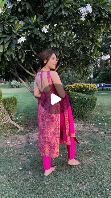 September 12, 2022: "What’s better than a Banarasi suit 🤩👏🔥 Dm or whatsapp +91 93152 35596 to order • •..." मा 143K likes, 949 comments - salwaarkameez Banarasi Dress, Banarasi Suits, Banarasi Suit, Viral Song, Dresses Traditional, Indian Dresses Traditional, Indian Suits, Indian Dresses, Indian Wedding