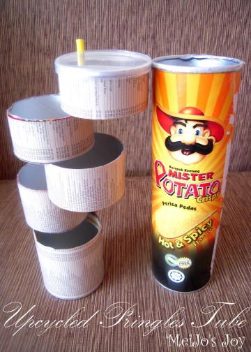 make a Pringles container into a rotating layered storage tower Cans Decoration, Jewellery Storage Diy, Reusable Things, Hair Accessories Organizer, Jewelry Storage Diy, Pringles Can, Accessories Organizer, Egg Cartons, Organizing Hair Accessories