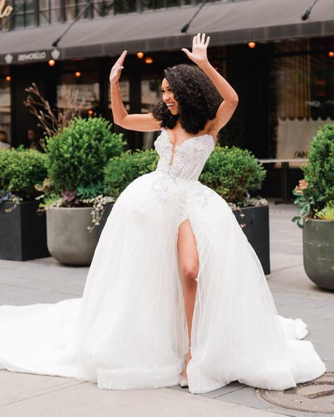 Bridal Dress Black Women, Black Women Wedding Dresses Gowns, Plus Size Wedding Dresses Black Women, Ballgown Wedding Dress Black Woman, Disney Bride Outfit, Black Women Wedding Dresses, Brown Wedding Themes, Wedding Dresses Black Women, Puffy Wedding Dresses