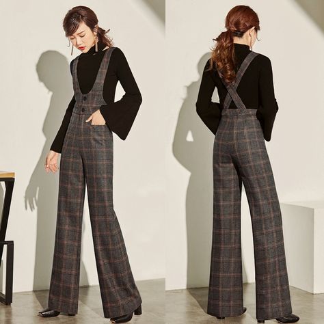 Plaid Pants Wide Leg, Vintage Pants Outfit Woman, High Waisted Pants With Suspenders, 50s Womens Pants, Dapper Day Outfits For Women Pants, Suspender Pants Women, Flattering Winter Outfits, Feminine Pants Outfit, Wool Pants Women