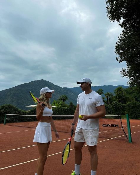 Universal Studios Food, Cass Dimicco, Baseball Couples, Italy Lake Como, Tennis Pictures, Tennis Aesthetic, Tennis Life, Sports Aesthetic, Ideal Man