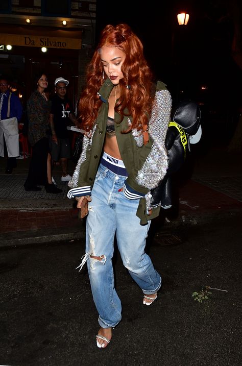 ♚♛нσυѕтσиqυєєивяι♛♚ Rihanna Style 2015, Rihanna Street Style, Looks Rihanna, Rihanna Outfits, Rihanna Looks, Rihanna Style, Rihanna Fenty, Fashion Night, Mens Fashion Summer