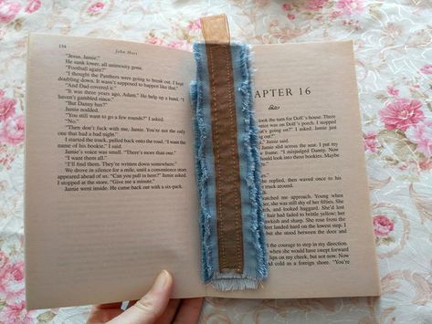 Denim Bookmark Tutorial Denim Bookmarks Diy, Bookmark Tutorial, Diy Denim, Denim And Diamonds, Beginner Sewing, Beginner Sewing Projects Easy, Book Marks, Diy Presents, Kimono Pattern