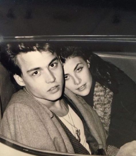 90s Johnny Depp, John Depp, Sherilyn Fenn, Old Fashioned Love, Johnny Depp Fans, Young Johnny Depp, So Deep, The Perfect Guy, Hollywood Celebrities