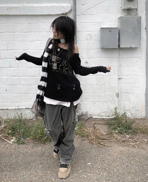 Subversive Outfits, Subversive Aesthetic, Japanese 90s, Japanese Y2k, Y2k Cute, Harajuku Outfits, Aesthetic Grunge Outfit, Grunge Outfit, Outfits 90s