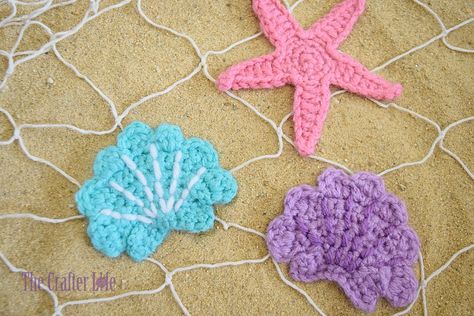 Seashell Appliqué – The Crafter Life Crochet Shell Applique Pattern Free, Crochet Seashell Applique Pattern Free, Crochet Fish Applique Pattern Free, Crochet Sea Shells Pattern Free, Seashell Crochet Pattern, Marine Crochet, Crochet Seashell Applique, Starfish Crochet, Crochet Ocean Animals