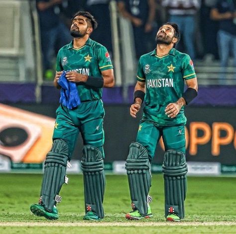 Cricket Wallpaper, Pakistan Team, Cricket Pakistan, Cricket Lover, India Vs Pakistan, Cricket (sports), T20 Cricket, Pakistan Cricket Team, India Images