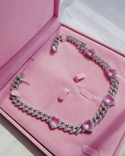 Iced Water, Pink Heart Necklace, Elegant Choker, Fancy Jewelry Necklace, Necklace With Heart, Pretty Jewelry Necklaces, Expensive Jewelry Luxury, Pink Stones, Crystal Fashion