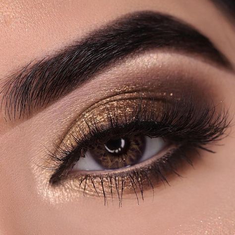 2,503 Likes, 153 Comments - HINA (@ownurlook) on Instagram: “Swipe 👉🏻 for tutorial 💕 @hudabeauty @hudabeautyshop Khaki obsessions is loveee 😍 🔥 . . Details :…” Gold Dress Makeup, Black And Gold Eyeshadow, Gold Smoky Eye, Gold Eyeshadow Looks, Gold Eye Makeup Tutorial, Wedding Eyes, Gold Smokey Eye, Gold Makeup Looks, Gold Eye Makeup