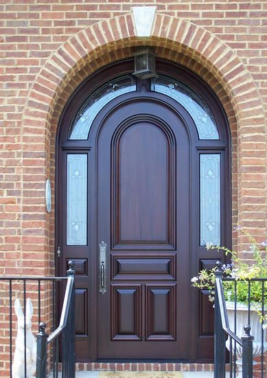 Wooden Round Door Design, Round Door Design, Estate Exterior, Wood Front Entry Doors, House Front Door Design, Traditional Front Doors, Door Design Photos, Entry Doors With Glass, House Main Gates Design