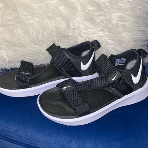 Nike Women’s Vista Sandal Black and White Nike Vista Sandals, Sandals Outfit, Black Sandals, Nike Shoes, Adidas Sneakers, Balenciaga, Nike Women, Black And White, Sandals