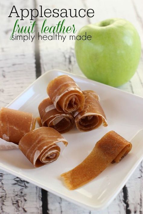 Applesauce Fruit Leather Apple Leather Recipe, Homemade Fruit Leather, Fruit Leather Recipe, How To Make Applesauce, Vegan Snack, Fruit Roll, Fruit Leather, Fruit Roll Ups, Dessert Aux Fruits