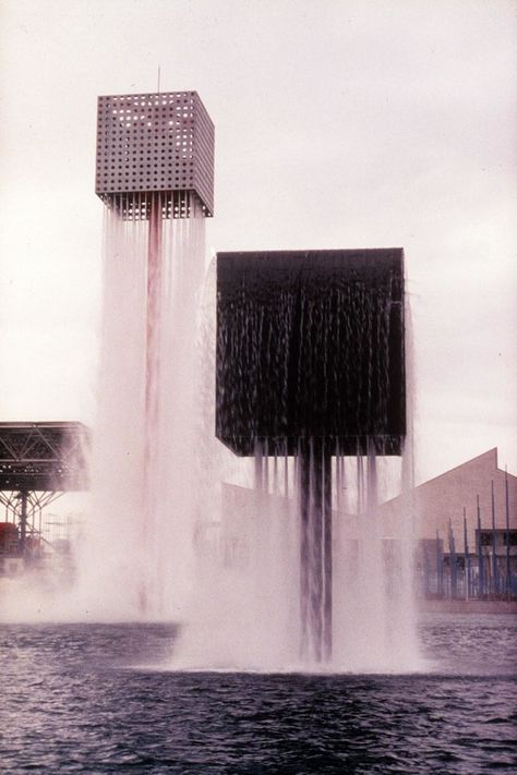 Floating fountain by Isamu Noguchi for Osaka Japan's 1970 World Fair Public Artwork, Fountain Design, Fountain Feature, Mood Images, Isamu Noguchi, Town Square, Street Design, Facade Architecture, Sunderland