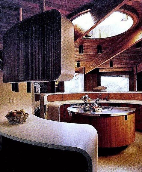 70s House Exterior, California 1970s, Space Age Interior, Space Age Furniture, 70s Architecture, 60s Interior, 70s Interior Design, Atomic Decor, Atomic Space Age