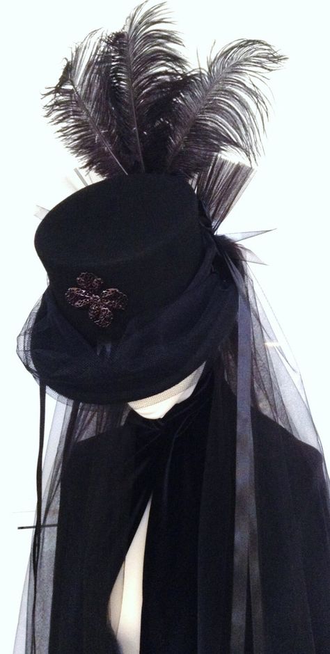 Mad Hatter Top Hat, Steampunk Top, Steampunk Top Hat, Black Velvet Top, Funky Hats, Victorian Hats, Steampunk Hat, Crazy Hats, Victorian Goth