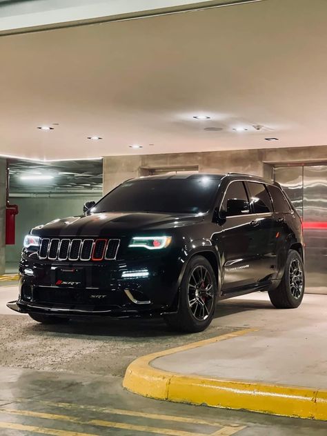 Jeep Srt Wallpaper, Dodge Suv, Jeep Srt, Jeep Grand Cherokee Srt, Future Cars, Dream Garage, My Dream Car, Future Car, Jeep Cherokee