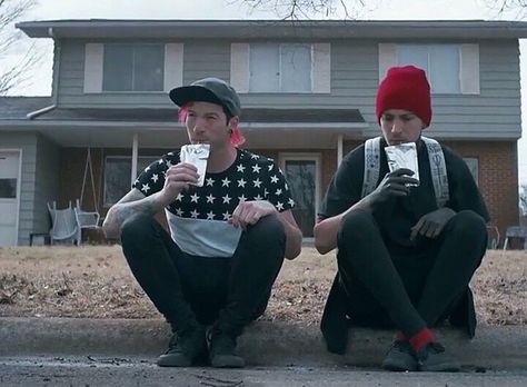 twenty one pilots - Stressed Out Tyler Y Josh, Alternative Songs, Tyler And Josh, 21 Pilots, Your Spirit Animal, Troye Sivan, Pentatonix, Tyler Joseph, Mötley Crüe