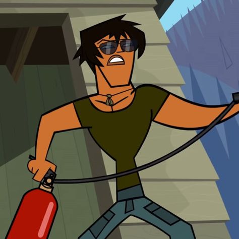 justin total drama Old Man Pictures, Pete Rock, Drama Gif, Drama Tv Series, Black Cartoon Characters, Drama Total, Drama Island, Boy Character, Cute Couple Cartoon