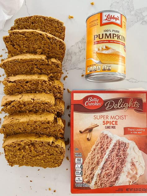 Pumpkin Bread Easy 2 Ingredients, Pumpkin Spice Loaf, Bread Christmas, Fall Sweets, Best Pumpkin Bread Recipe, Spice Cake Mix And Pumpkin, Dry Cake, Pumpkin Spice Bread, Pumpkin Bread Easy