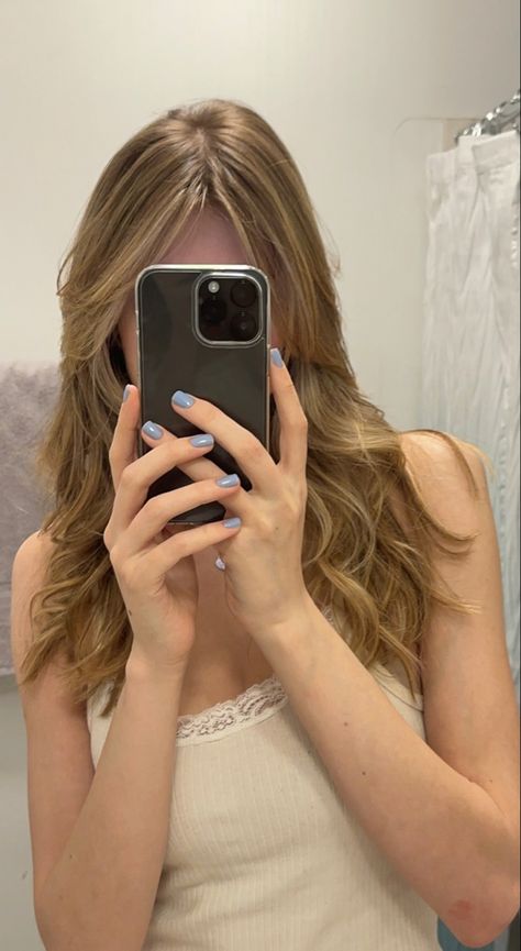 Hair Color Curtain Bangs, Blue Nails Medium Length, Dirty Blonde Hair With Highlights, Middle Length Hair, Curled Blonde Hair, Retro Hairstyle, Sandy Blonde Hair, Medium Length Blonde, Bangs Wavy Hair