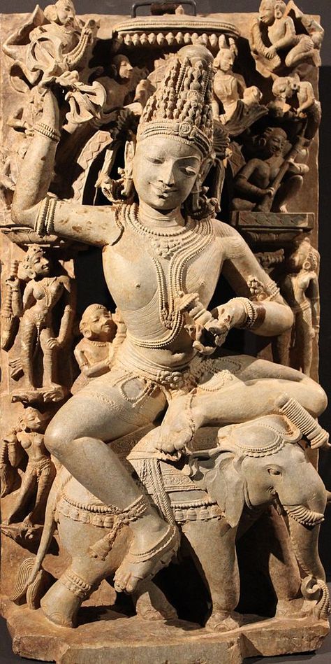 Historical Statues, Historical Sculptures, Ancient Indian Art, Asian Sculptures, Ancient Indian Architecture, Hindu Statues, Ancient Statues, Indian Sculpture, Temple Art