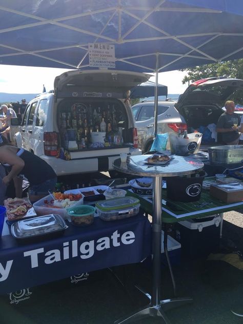 Tailgate Date, Tailgate Aesthetic, Tailgate Date Night Trucks, Truck Tailgate Decorating Ideas, Truck Tailgate Bar, Country Tailgate, Tailgating Setup, Concert Tailgate, Senior Pranks