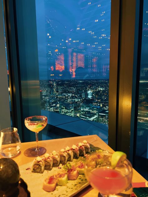 Dinner at sushi samba in salesforce tower in london 2022 Sushi Samba London, Fancy Sushi Restaurant, Sushisamba London, Sushi Samba, 2023 Manifestation, London Dinner, Dinner In London, Restaurants For Birthdays, London 2022