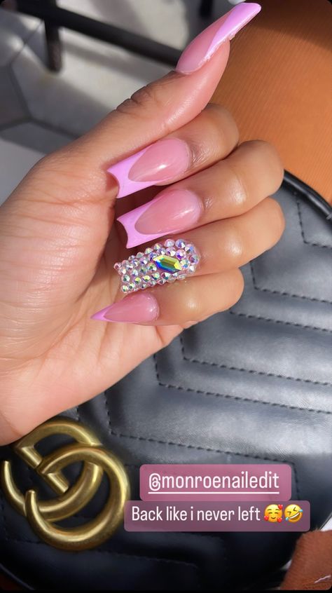 Stiletto Pinky And Square Nails, Square And Stiletto Nails Together, Square Nails With Stiletto Pinky, Hairstyles Weave, Birthday Hairstyles, French Tip Acrylic Nails, Dope Nail Designs, Short Square Acrylic Nails, Long Acrylic Nails Coffin