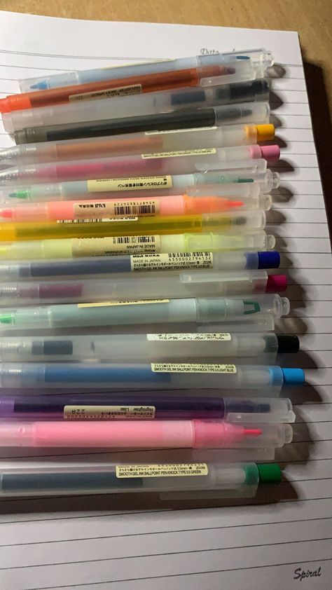 Muji pen aesthetic 🌝 Pen Aesthetic, Muji Pens, Kawaii School, Kawaii School Supplies, Quad Exercises, School Things, Study Motivation Inspiration, Washi Tapes, Stationery Pens