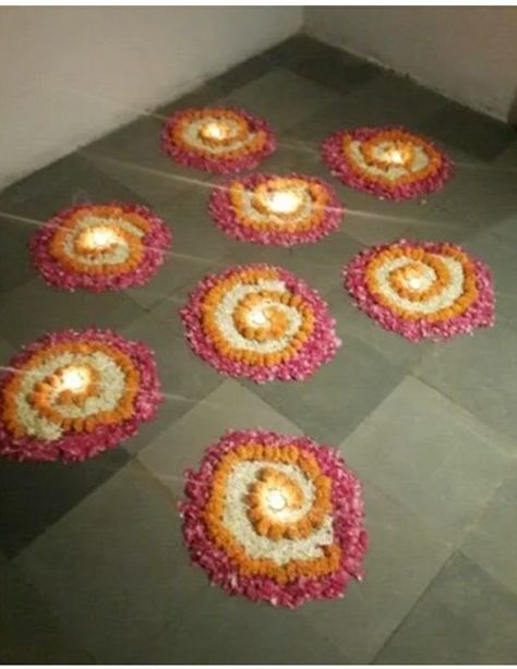 Flower Decorations For Home Indian, Flower Decorations For Home, Rangoli Designs Ideas, Flower Rangoli Designs, Simple Flower Rangoli, Rangoli Designs For Competition, Home Indian, Ganapati Decoration, Diwali Decorations At Home