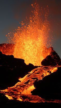 Vulcano Che Erutta, Mt Etna, Etna Volcano, Erupting Volcano, Lava Flow, Natural Phenomena, Natural Disasters, Science And Nature, Amazing Nature