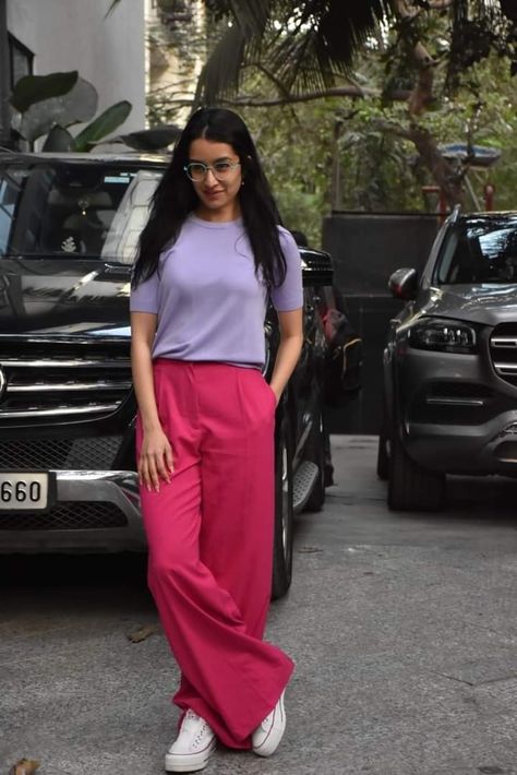 Bollywood Celebrity Casual Outfits, Daily College Outfits Indian, Purple Top Outfit, Pink Shirt Outfit, College Formal, Pink Pant, Casual Trendy Outfits, Smart Casual Women Outfits, Smart Casual Women