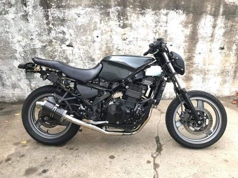 Kawasaki Ex500, Kawasaki 250, Motorcycle Paint, Motorcycle Paint Jobs, Motorcycle Painting, Cafe Racer Bikes, Kawasaki Ninja, Paint Job, Super Cars