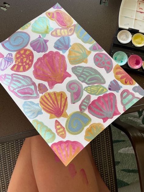 Beach Art Inspiration, Colorful Drawings Aesthetic, Beachy Paintings Aesthetic, Seashell Canvas Painting, How To Paint A Seashell, Creative Inspo Art, Summer Simple Paintings, Beachy Easy Paintings, Paintings Of Seashells