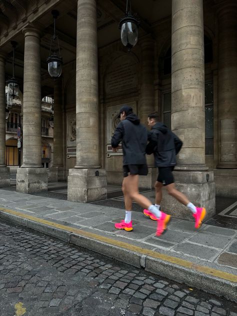 Running In Paris, Runners Aesthetic, Running Aesthetics, Adi Gillespie, Running Vibes, Run Aesthetic, Run Motivation, Running Outfit Men, Nike Alphafly