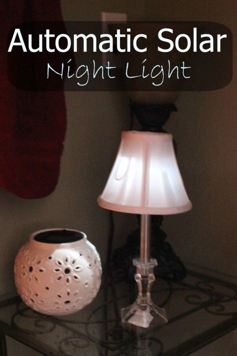 solar night light Diy Outdoor Lighting Solar, Solar Light Crafts, Solar Lights Diy, Diy Outdoor Lighting, Dekor Diy, Lampshade Chandelier, Outdoor Diy Projects, Light Crafts