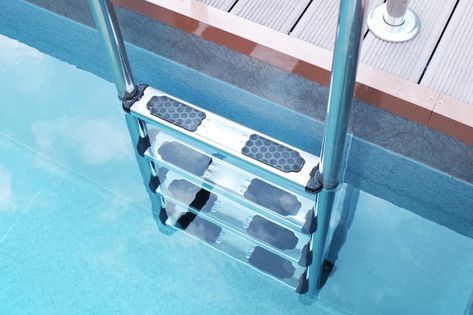 Photo stainless steel ladder clear blue ... | Premium Photo #Freepik #photo #poolside #swimming-pool #pool #resort Pool Resort, Pool Pool, Clear Blue Water, In The Pool, Blue Water, Premium Photo, The Pool, Country House, Swimming Pool