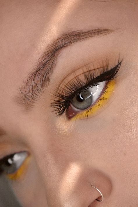 Yellow Eye Makeup, Under Eye Makeup, Pop Of Yellow, Yellow Makeup, Cute Eye Makeup, Eye Makeup Pictures, Under Eyes, Pinterest Makeup, Dope Makeup