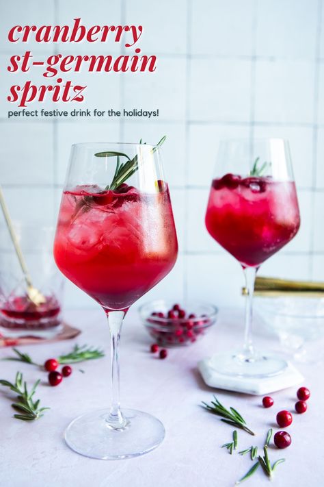 Cranberry St-Germain Spritz Holiday Happy Hour, Christmas Charcuterie Board, Xmas Drinks, Christmas Charcuterie, Healthy Soda, Spritz Recipe, Spritz Cocktail, Kefir Recipes, Batch Cocktails