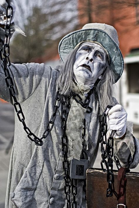 Marley Christmas Costume Ideas For Costumes, Christmas Carol Characters, Christmas Carol Ghosts, Christmas Carol Play, Dickens Christmas Carol, Xmas Carols, Scrooge Christmas, Jacob Marley, Charles Dickens Christmas