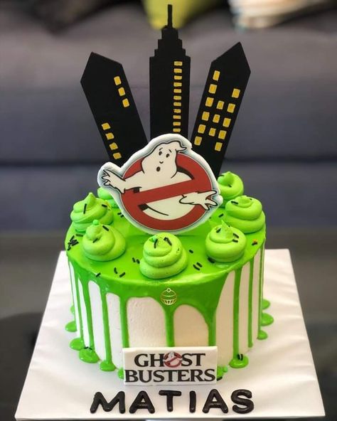 Ghostbuster Cakes Ideas, Slimer Ghostbusters Birthday Cake, Ghostbusters Outdoor Halloween Decor, Ghost Buster Cakes, Ghostbusters Birthday Party Cakes, Ghostbusters Pinata, Ghostbuster Cakes Birthdays, Ghostbusters Birthday Party Decorations, Ghost Buster Birthday Party Ideas