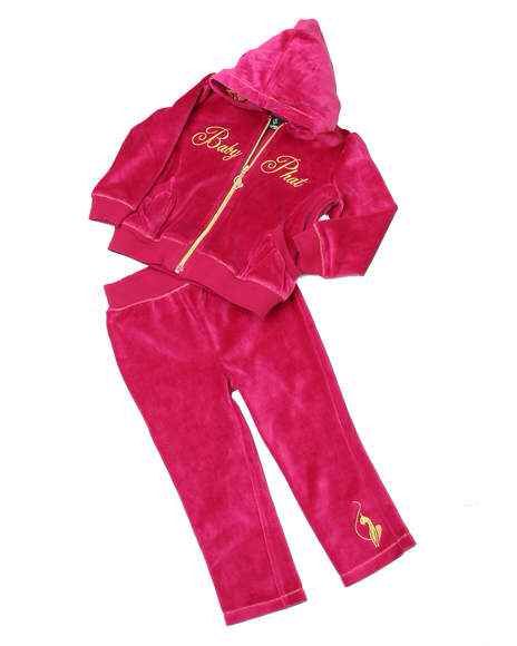 Back to school Juicy Couture Track Suit, 2000s Juicy Couture, Sequin Hoodie, Juicy Couture Tracksuit, Sequin Dress Short, Toddler Sandals Girl, Hoodie And Sweatpants, Track Suit, Sweatpants Set